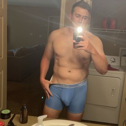 Omaha swinger hotwife & cuckold profile – baileyishorny55 on Rocktie