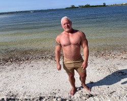 Swinger Hotwife Cuckold Tampa-Lakeland - CupckNstudmfn