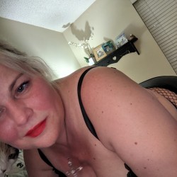 Swinger Hotwife Cuckold Jacksonville, Florida - SandyToes