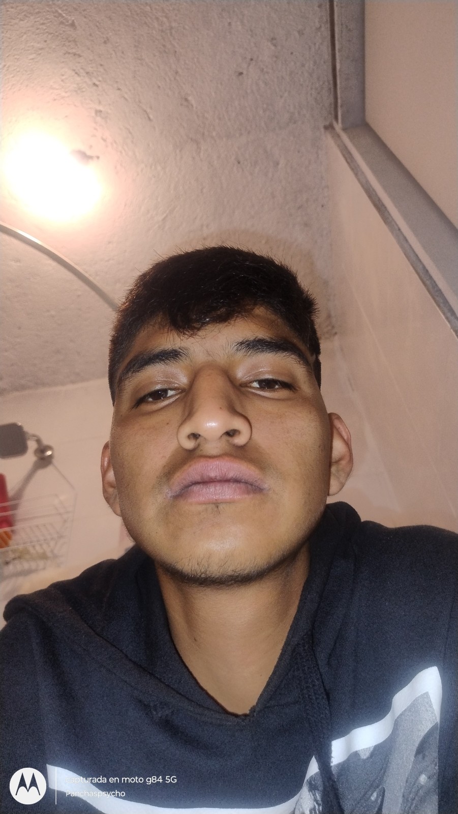 soy single de 23 años