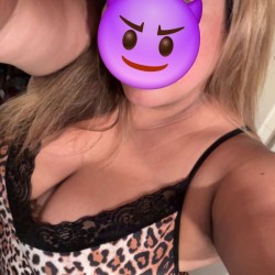 Inland Empire swinger hotwife & cuckold profile – Lvready.forfun on Rocktie