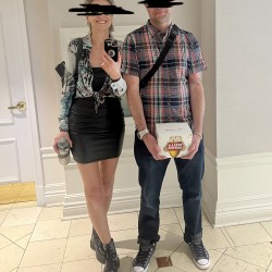 Toronto swinger hotwife & cuckold profile – ThreadTheNeedle on Rocktie