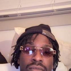 Houston swinger hotwife & cuckold profile – Zimmm on Rocktie