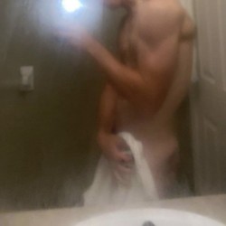 Toronto swinger hotwife & cuckold profile – JohnnyTheMan on Rocktie