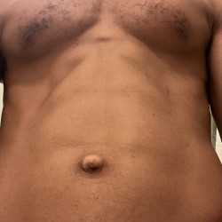 Chicago swinger hotwife & cuckold profile – TonedNbuilt on Rocktie