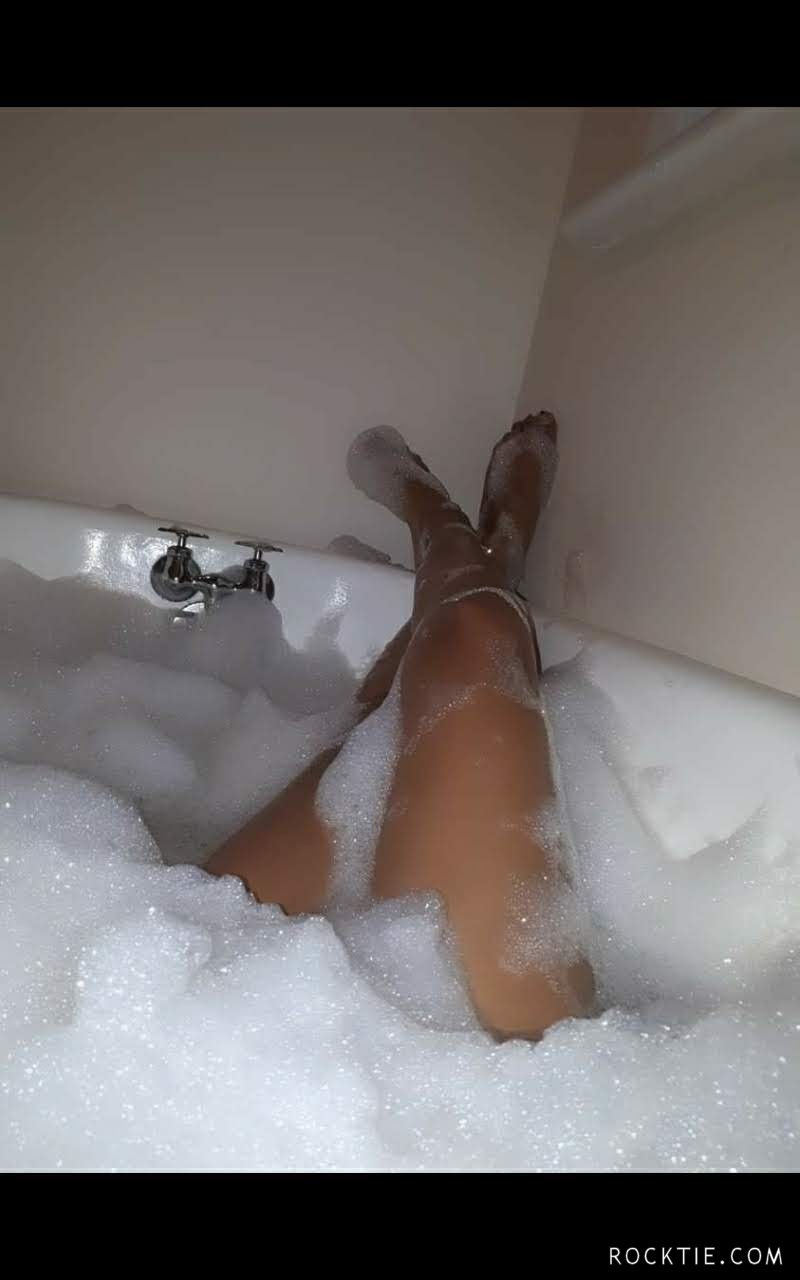 Swingers Hotwife Cuckold Winnipeg - getusgoing69