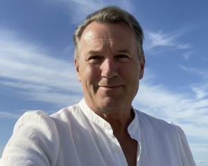 Couple seeks Bi Female in the Athens ga area