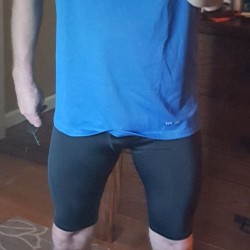 Detroit swinger hotwife & cuckold profile – Ram_Truck on Rocktie