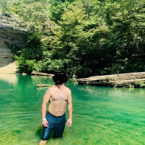 Atlanta swinger hotwife & cuckold profile – Havinagoodtime on Rocktie