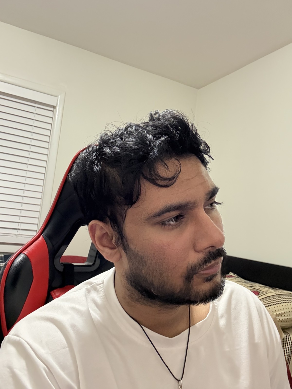 Looking for a hotwife to entertain