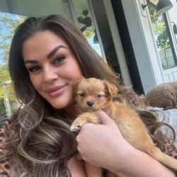 Brittany35: Swingers Hotwife Cuckold