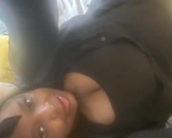 - Troublegirl25 Photo