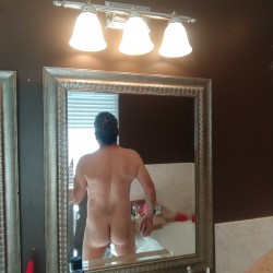 Clarksville swinger hotwife & cuckold profile – domdago on Rocktie