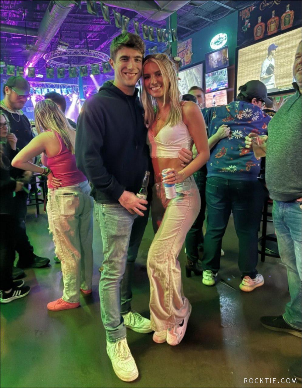 Swingers Hotwife Cuckold DFW - CollegeOFkids