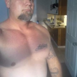 Denver swinger hotwife & cuckold profile – josephvance383 on Rocktie