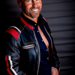 7Rich: Swingers Hotwife Cuckold