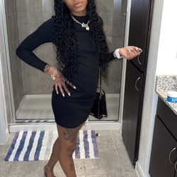Milwaukee swinger hotwife & cuckold profile – Mariah77 on Rocktie