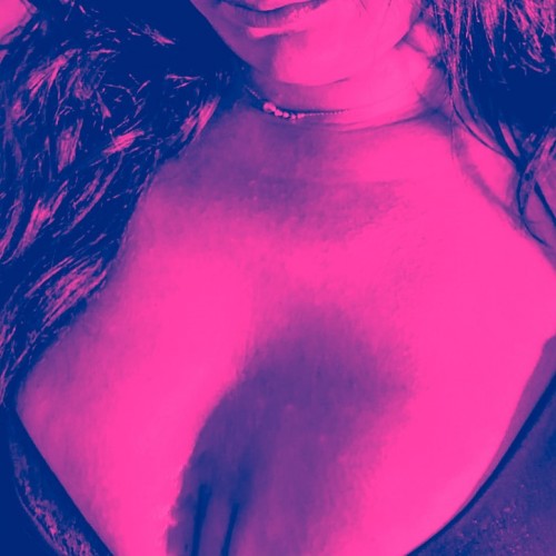 Indianapolis swinger hotwife & cuckold profile – Slum_Cut.RealComfy on Rocktie