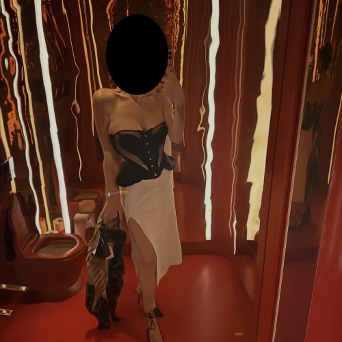 NYCgoddess933: Swingers Hotwife Cuckold