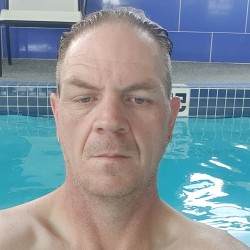 Kwracer: Swingers Hotwife Cuckold