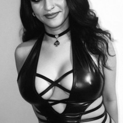 petitecpl80s: Swingers Hotwife Cuckold