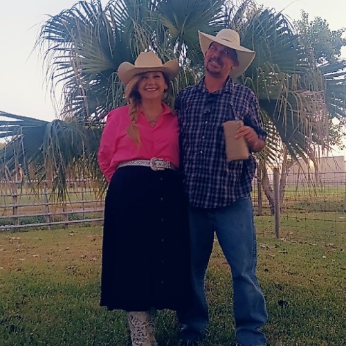 Swingingbluff: Swingers Hotwife Cuckold