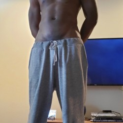 Philadelphia swinger hotwife & cuckold profile – kinkyphillyblkm on Rocktie