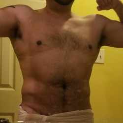 San Antonio swinger hotwife & cuckold profile – topshelf_lickhr on Rocktie