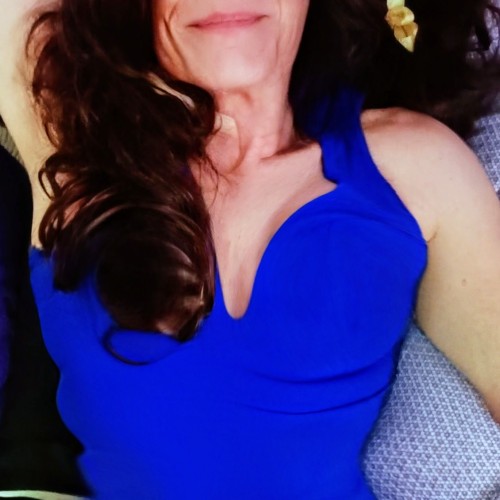 Los Angeles swinger hotwife & cuckold profile – Metamorpheous on Rocktie