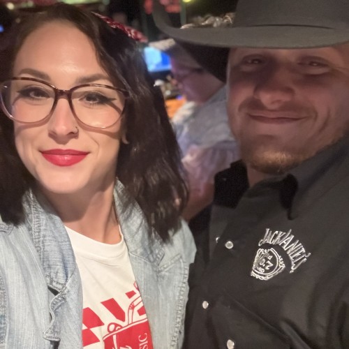 Columbia-Jeff City swinger hotwife & cuckold profile – Msaddymommj27 on Rocktie