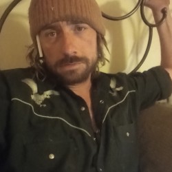 Philadelphia swinger hotwife & cuckold profile – Rexyhammer on Rocktie