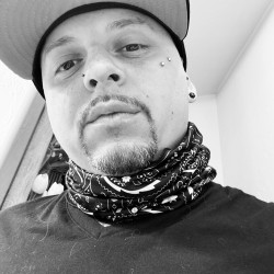 Lawton swinger hotwife & cuckold profile – CHUops on Rocktie